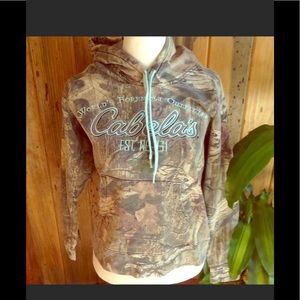 Sale 5/$25 cabelas  hoody camo